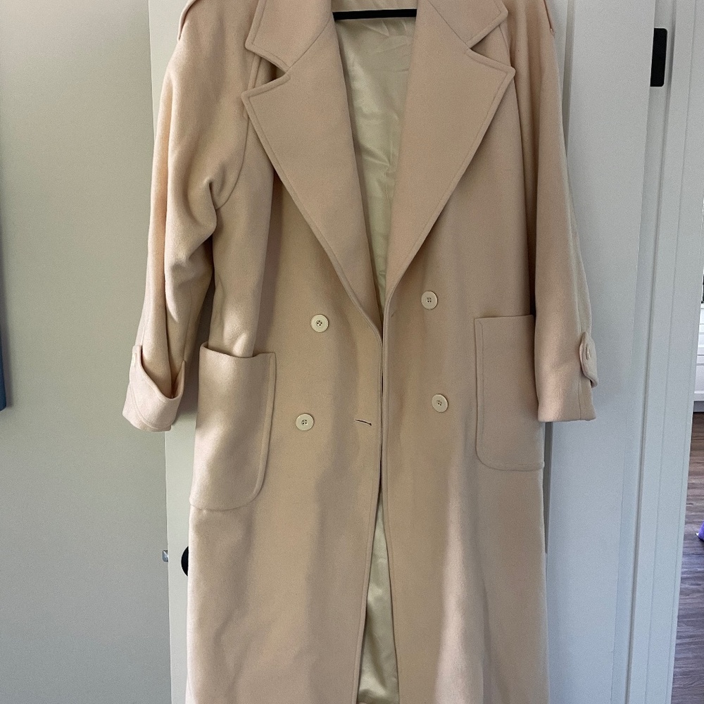 Women's Double-Breasted Long Trench Coat in Beige